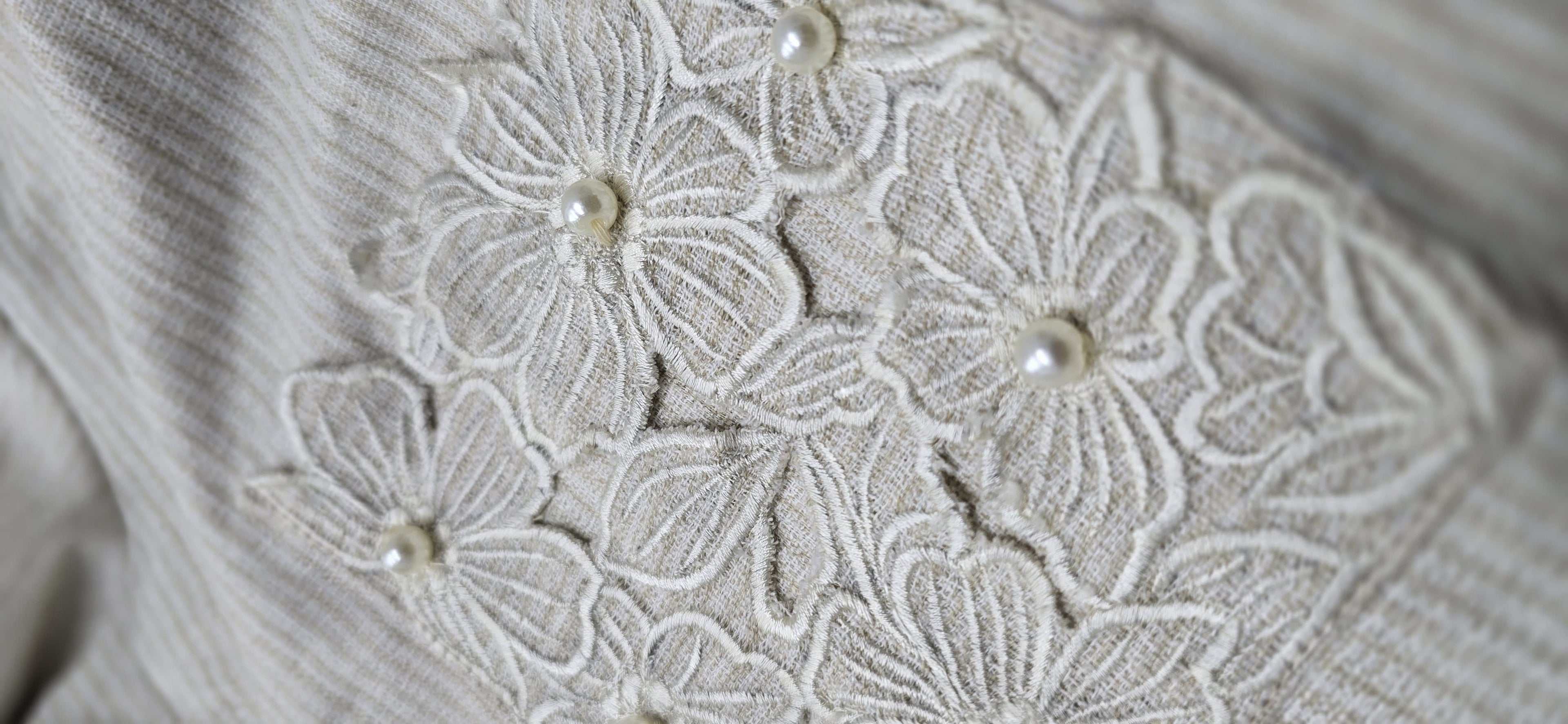 Cutwork pocket linen shirt