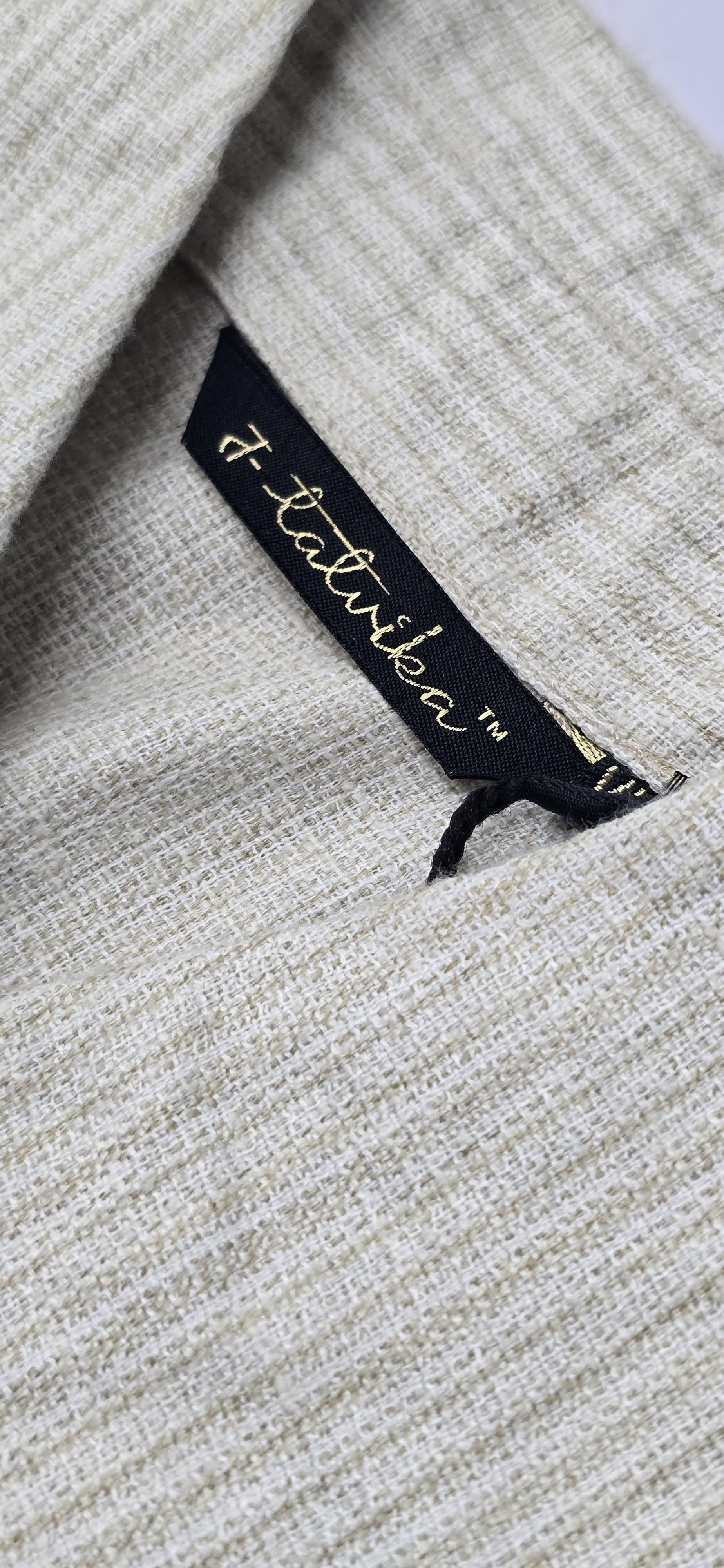 Cutwork pocket linen shirt