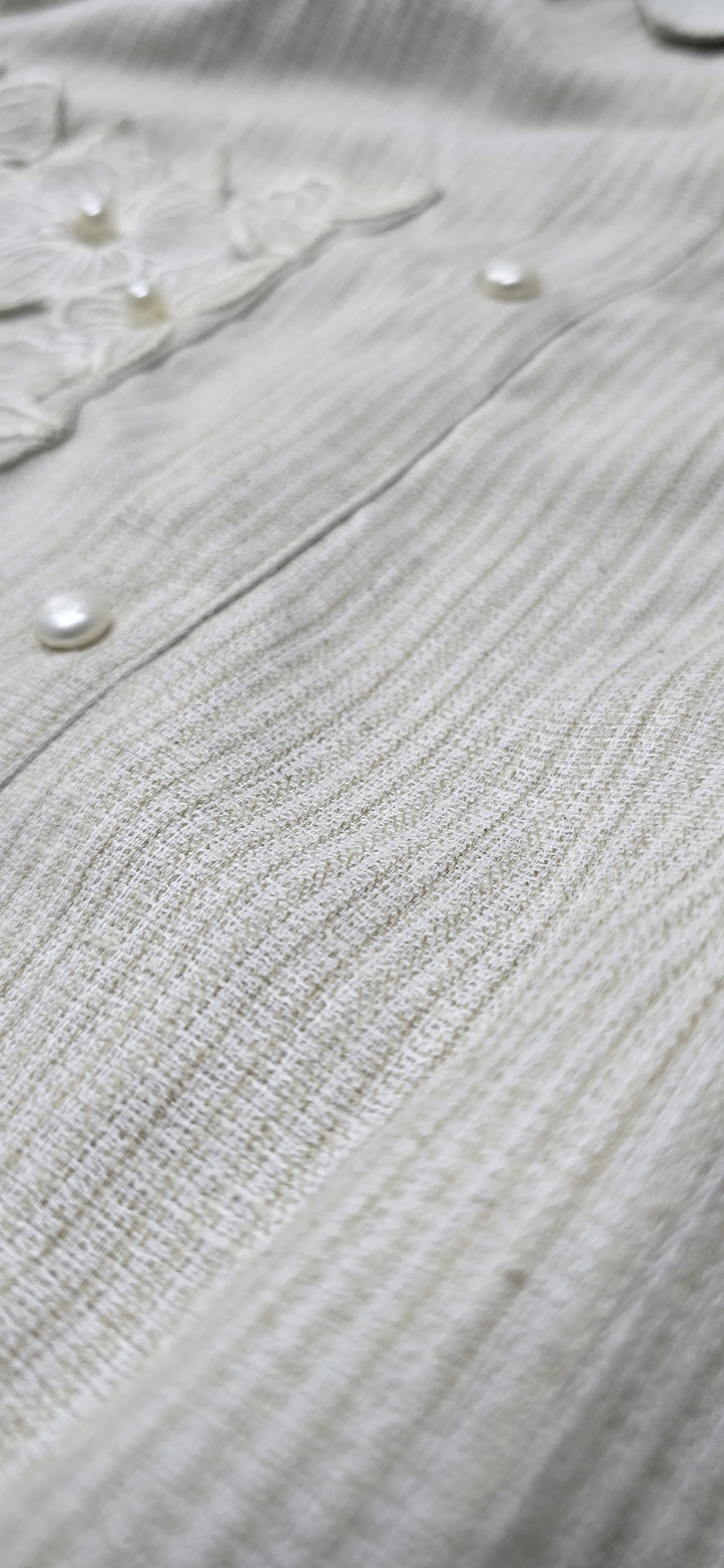 Cutwork pocket linen shirt